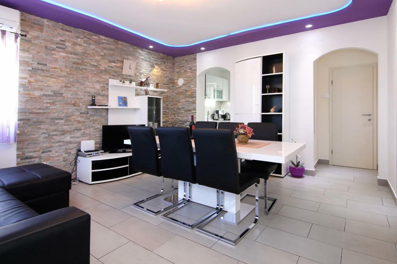 Luxury House With Pool Villa โตรกีร์ ภายนอก รูปภาพ